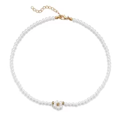 Κολιε pearls and flower